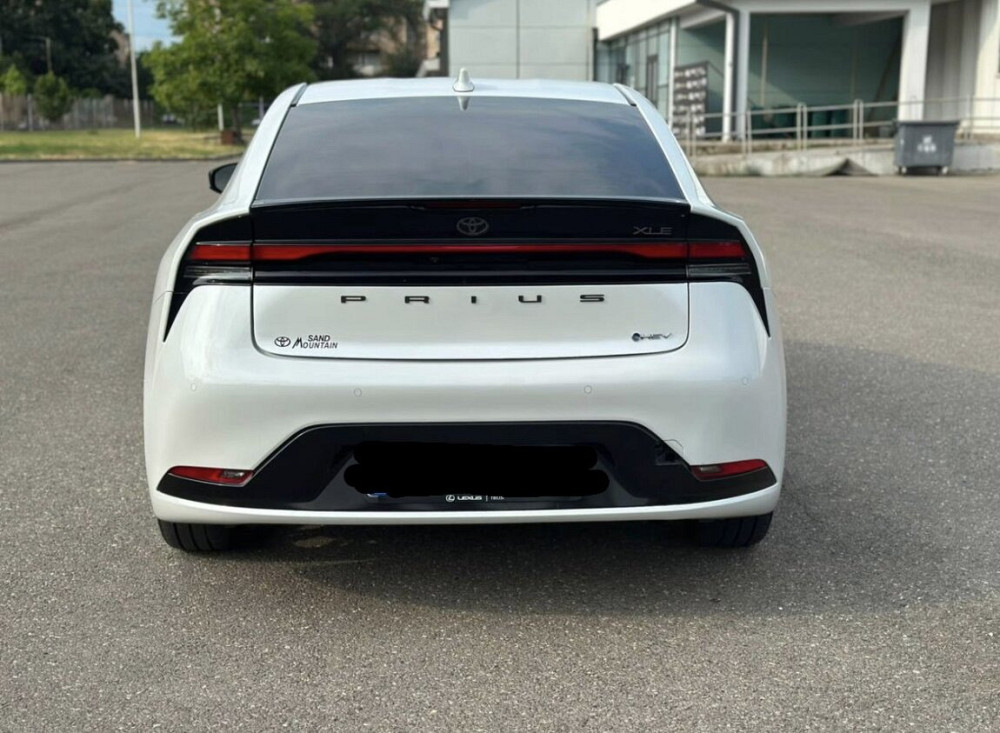 Toyota Prius 2024 год Кишинёв Кишинёв - изображение 2