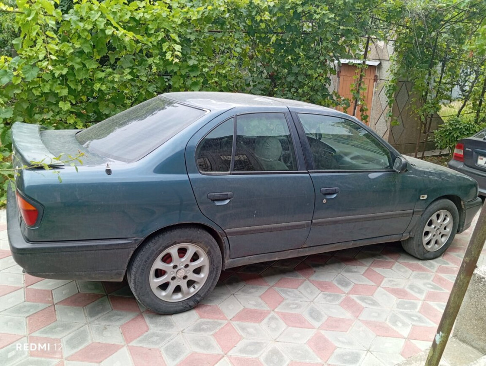 Nissan Primera 1993 год Парканы Парканы - изображение 3
