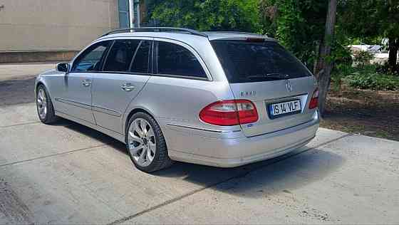 Mercedes E-Class 2004 год Суклея Суклея