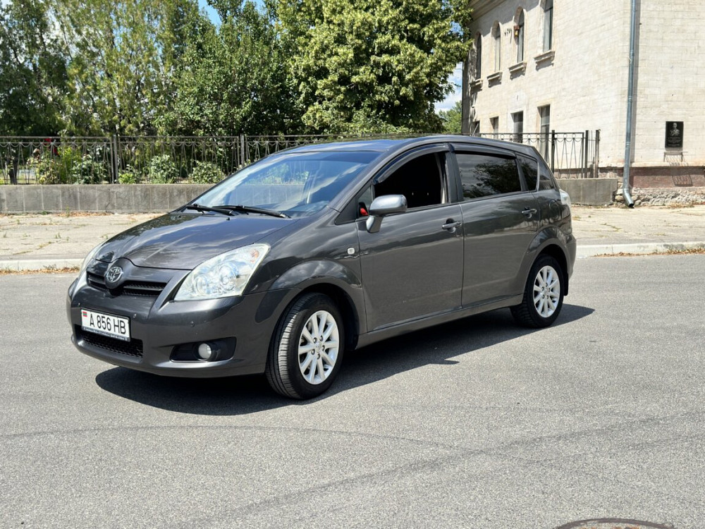 Toyota Corolla Verso 2008 год Бендеры Bender - fotografie 1