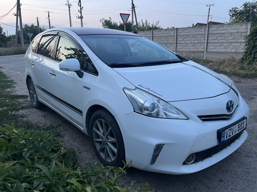 Toyota Prius 2013 год Кишинёв Chişinău - fotografie 3