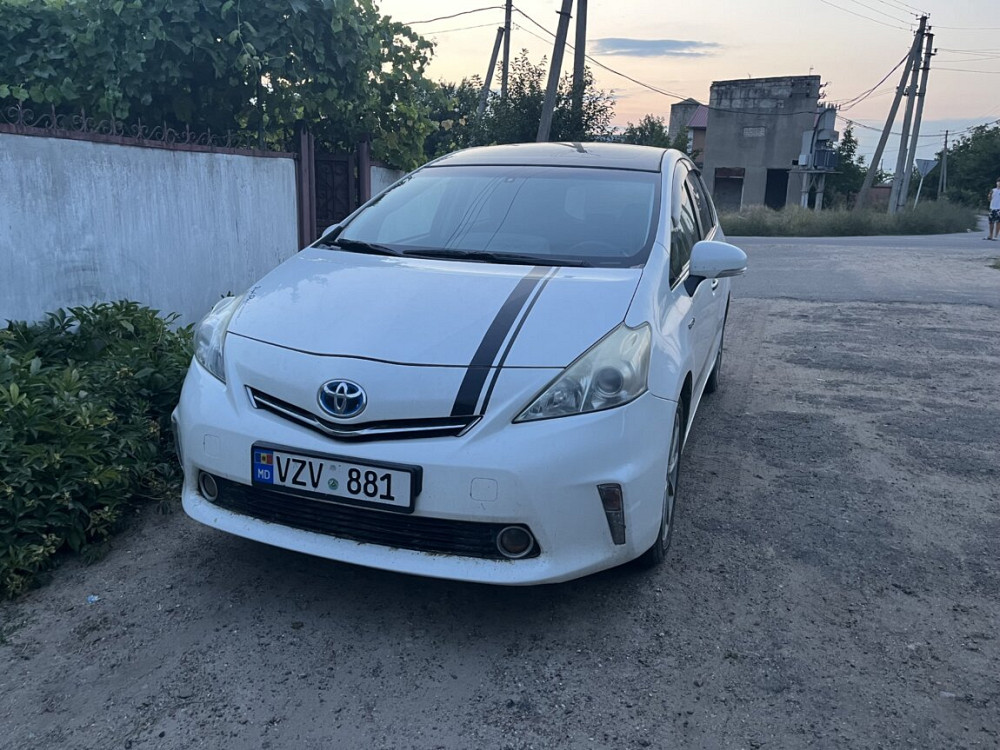 Toyota Prius 2013 год Кишинёв Chişinău - fotografie 2