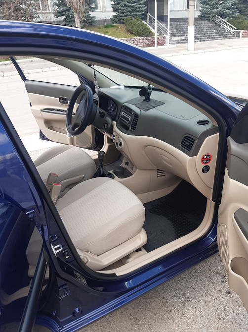 Hyundai Accent 2009 год Кишинёв Кишинёв - изображение 8