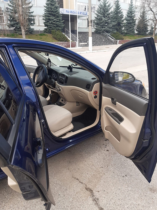 Hyundai Accent 2009 год Кишинёв Кишинёв - изображение 5