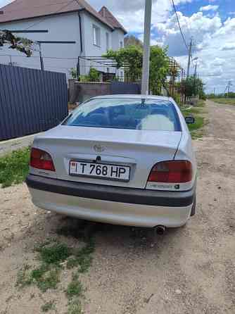 Toyota Avensis 2000 an Bender Bender