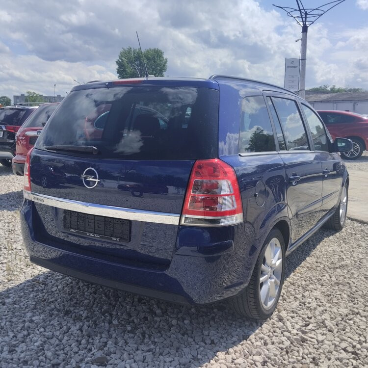 Opel Zafira 2010 an Tiraspol Tiraspol - fotografie 5