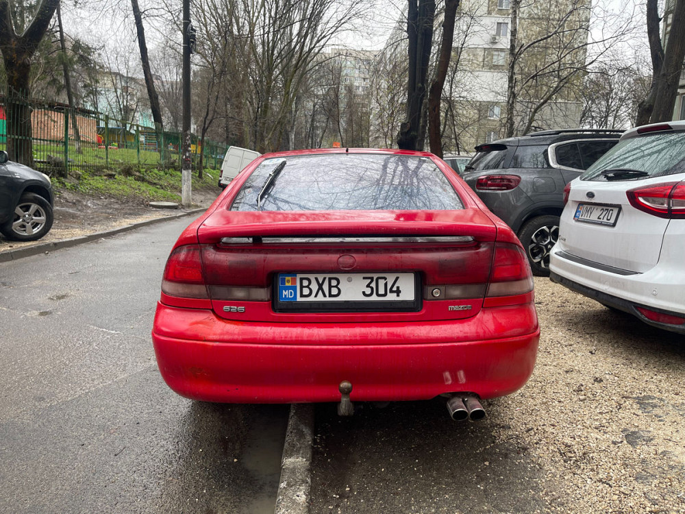 Mazda 626 1992 год Кишинёв Кишинёв - изображение 8