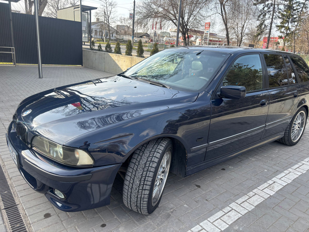 BMW 5 Series Touring Chişinău - fotografie 2